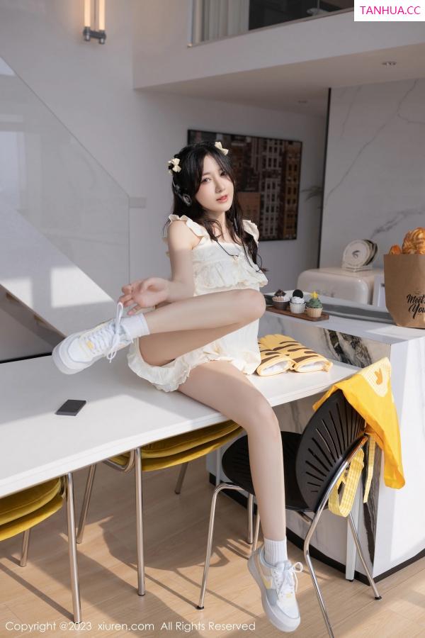 鱼子酱fish  [XiuRen]高清写真图 2023.04.21 No.6615 鱼子酱Fish 清爽美腿第8张图片